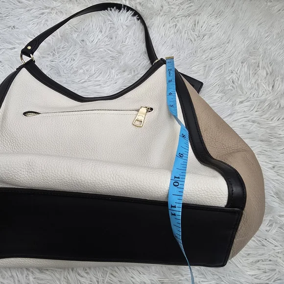 Coach Women's Cream and Tan Leather Bag - Picture 15 of 15